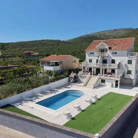 Valentina Trogir 아파트 Kaštel Štafilić