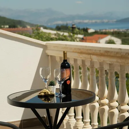 Apartman Valentina Trogir *